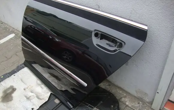 Audi A8 S8 D3 4E Rear door 4e0833553