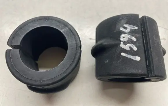 Mercedes-Benz Sprinter W906 Sway bar bush bracket, front A9703231585 9703231585