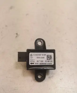 Mercedes-Benz S W221 Airbag deployment crash/impact sensor A0038201926