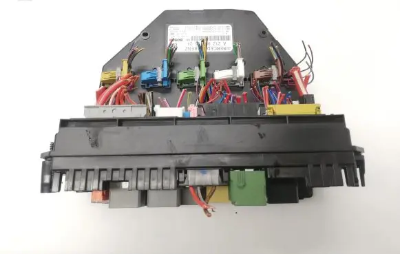 Mercedes-Benz C W204 Fuse module A2129006624