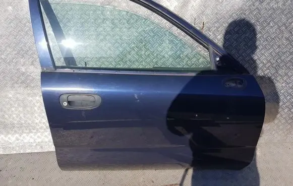 Mitsubishi Carisma Front door