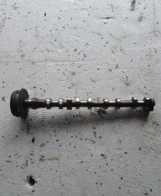 BMW 7 F01 F02 F03 F04 Camshaft 71830201