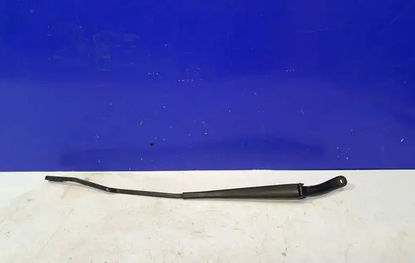 Volvo V70 Windshield/front glass wiper blade 8624269