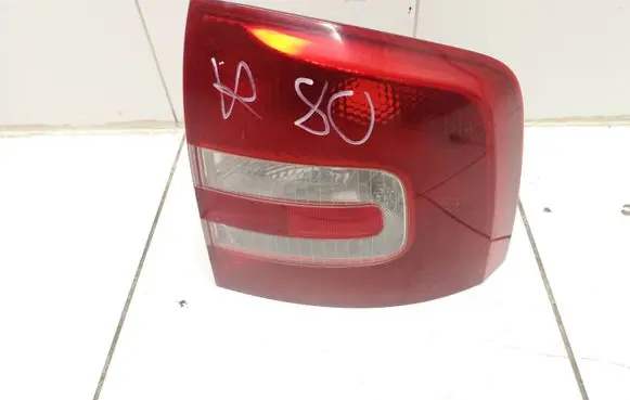 Skoda Octavia Mk2 (1Z) Rear/tail lights 1Z9945
