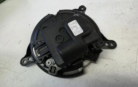 Ford Galaxy A/C air flow flap actuator/motor DG9H19E616CA