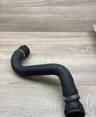 BMW 3 E90 E91 Engine coolant pipe/hose 7797258