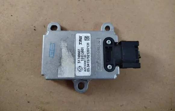 Alfa Romeo 159 ESP acceleration yaw rate sensor 51748607 15113801 A2C53081143