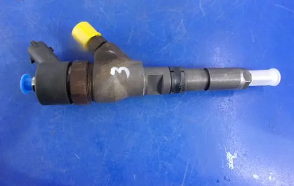 Citroen Berlingo Fuel injector 9637536080