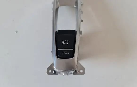 BMW X5 F15 Hand parking brake switch 6822520
