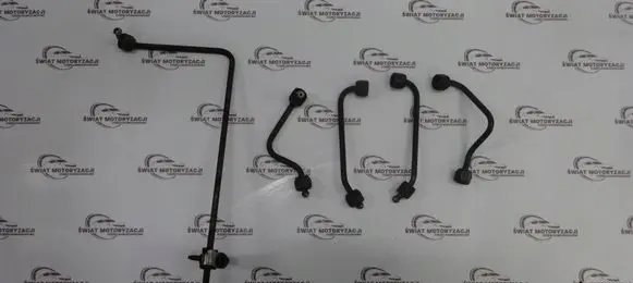 Ford Transit Fuel injector supply line/pipe 513GB