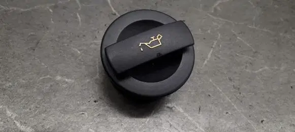 Volkswagen Golf V Oil filler cap 06c103485m