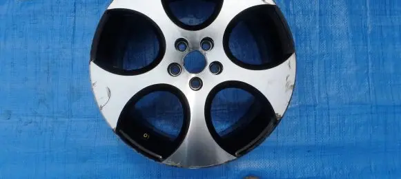 Volkswagen Polo V 6R R17 alloy rim 