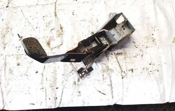 Mazda CX-7 Clutch pedal 