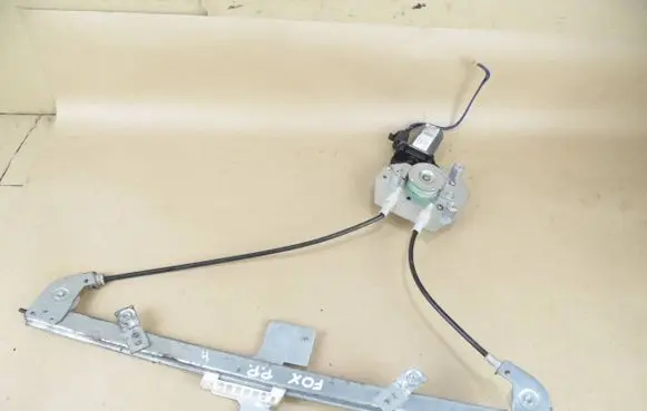 Volkswagen Fox Front door window regulator with motor 8058335308911 392015