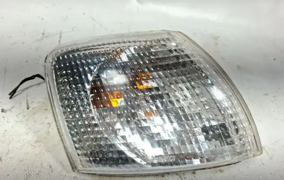 Volkswagen PASSAT B5 Front indicator light 185103B