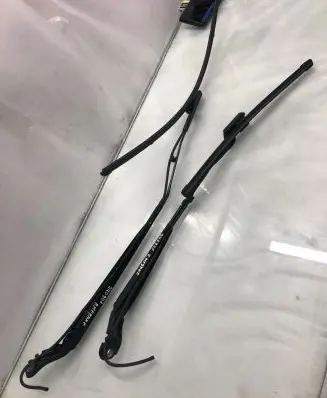 Renault Megane E-Tech Windshield/front glass wiper blade 288819604r