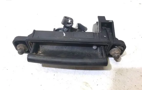 Mazda 6 Tailgate opening switch 