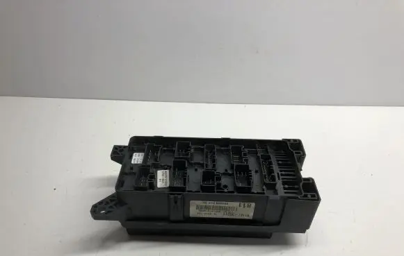 KIA Sorento Fuse box set 911613E011