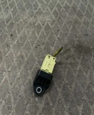 Subaru Outback Airbag deployment crash/impact sensor 98237AG000 764814B01