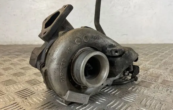 Mercedes-Benz E W211 Turbo A6460900180 7426932 6NW009412