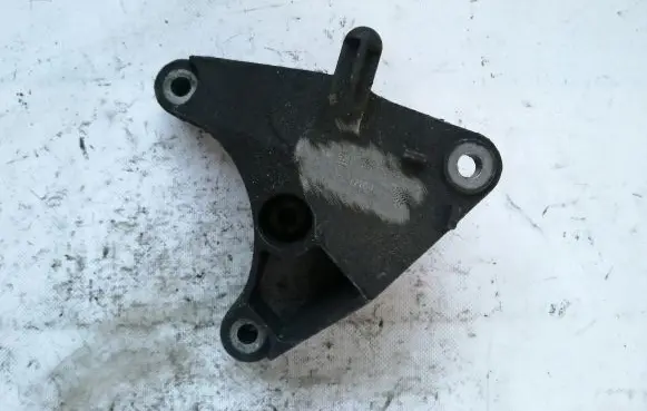 Opel Vectra C Gearbox mounting bracket 13175267