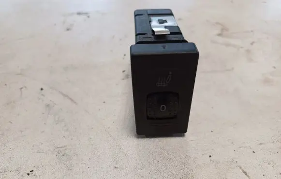 Volkswagen PASSAT B5 Seat heating switch