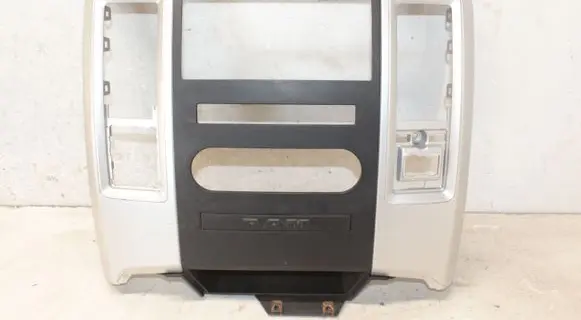 Dodge RAM 1500 DS Dashboard center trim panel 1EB051SDAD