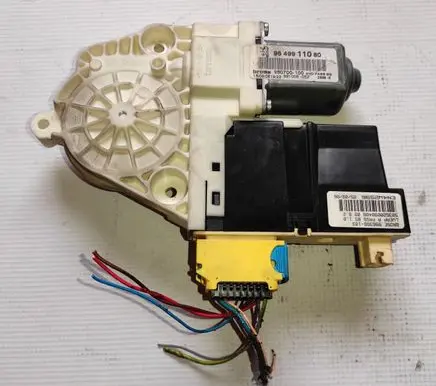 Ford Fiesta Front door window regulator motor 9649911080