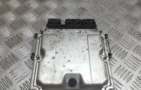 Peugeot 607 Engine control unit/module 0281011516
