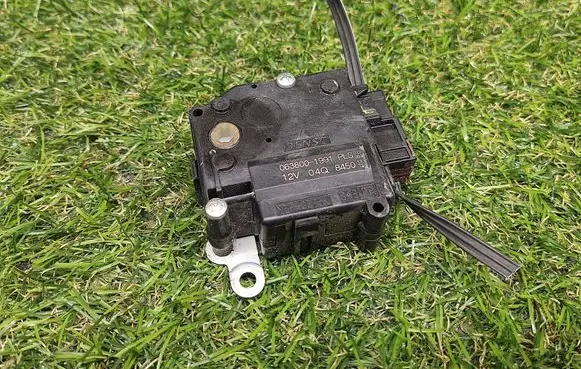 Lexus GS 250 350 300H 450H Air flap motor/actuator 0638001991