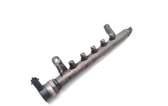Land Rover Freelander 2 - LR2 Fuel main line pipe 9656917280