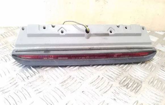 Subaru Legacy Third/center stoplight OEW2242