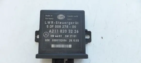Mercedes-Benz E W211 Light module LCM 2118203226 A2118203226 5DF008278