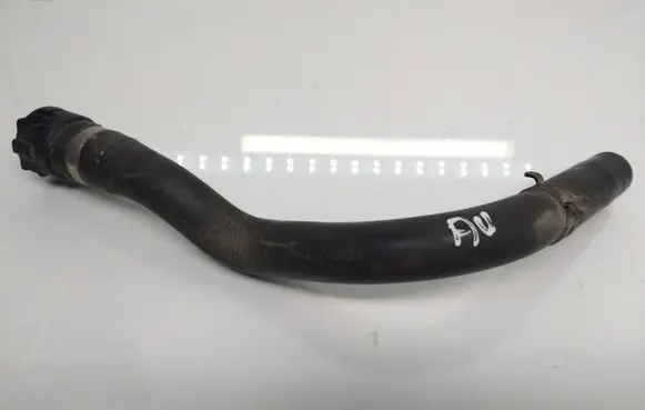 Mercedes-Benz EQC Engine coolant pipe/hose