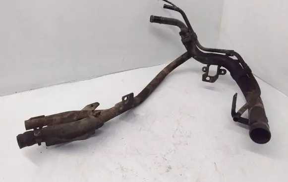 KIA Carens I Engine coolant pipe/hose