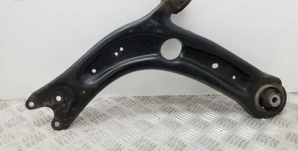 Skoda Superb B8 (3V) Front lower control arm/wishbone 3Q0407153B