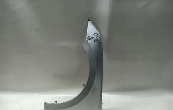 Skoda Octavia Mk4 Fender 5E3821105