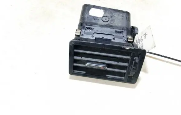 Ford Focus C-MAX Dash center air vent grill 3m51r018b08af 3m51-r018b08-af