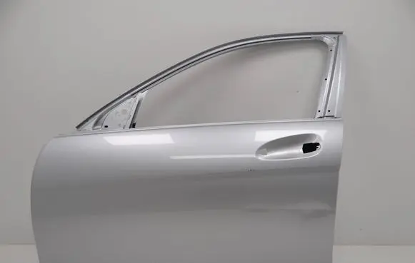 Mercedes-Benz C W204 Front door A2047220110 2510D