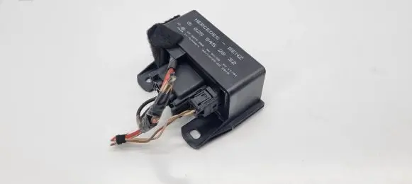 Mercedes-Benz Vaneo W414 Glow plug pre-heat relay 0255452832