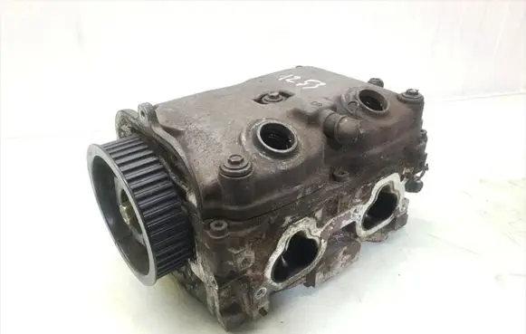 Subaru Forester SG Engine head 