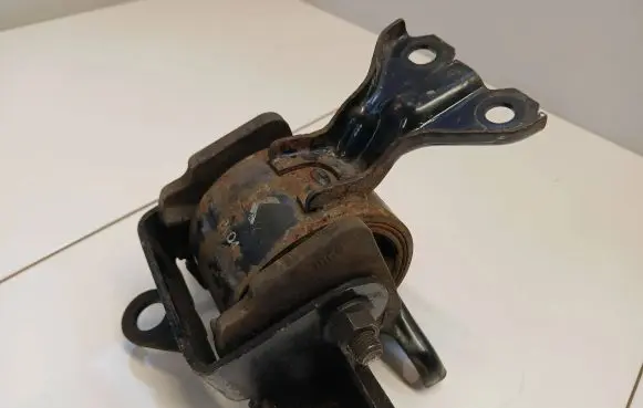 Mitsubishi Outlander Engine mount bracket 4MN184344