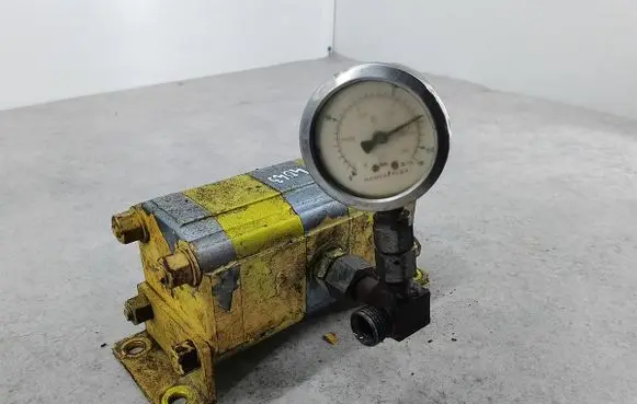 Mercedes-Benz 100 W631 Convertible roof hydraulic pump 