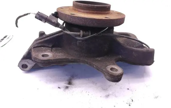 Mercedes-Benz Sprinter W906 Front wheel hub A906832 A9063050601