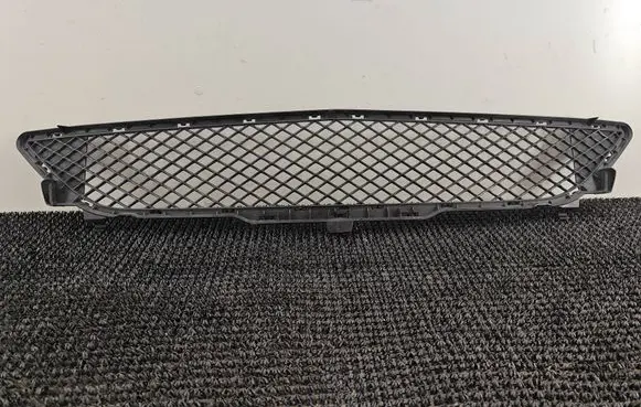 Mercedes-Benz B W246 W242 Front bumper lower grill A2468851122