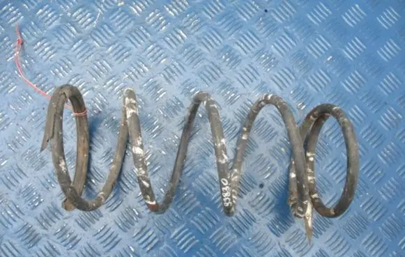 Mitsubishi Carisma Front coil spring