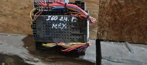 Volvo XC70 Fuse box set 8645410
