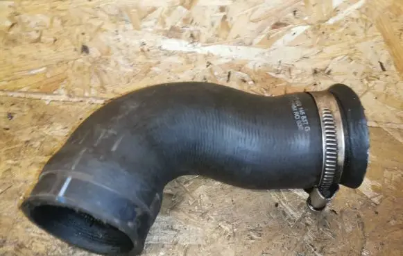 Audi A4 S4 B7 8E 8H Intercooler hose/pipe 8E0145837G 115684