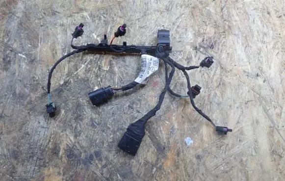 Skoda Octavia Mk3 (5E) Fuel injector wires 06L971627AB