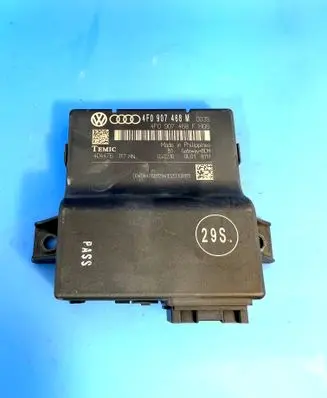 Audi Q7 4L Gateway control module 4F0907468M 4F0907468F